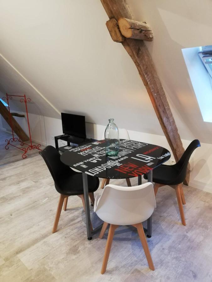 Au Cochon Qui Rit Appartement Flines-Les-Mortagne Buitenkant foto